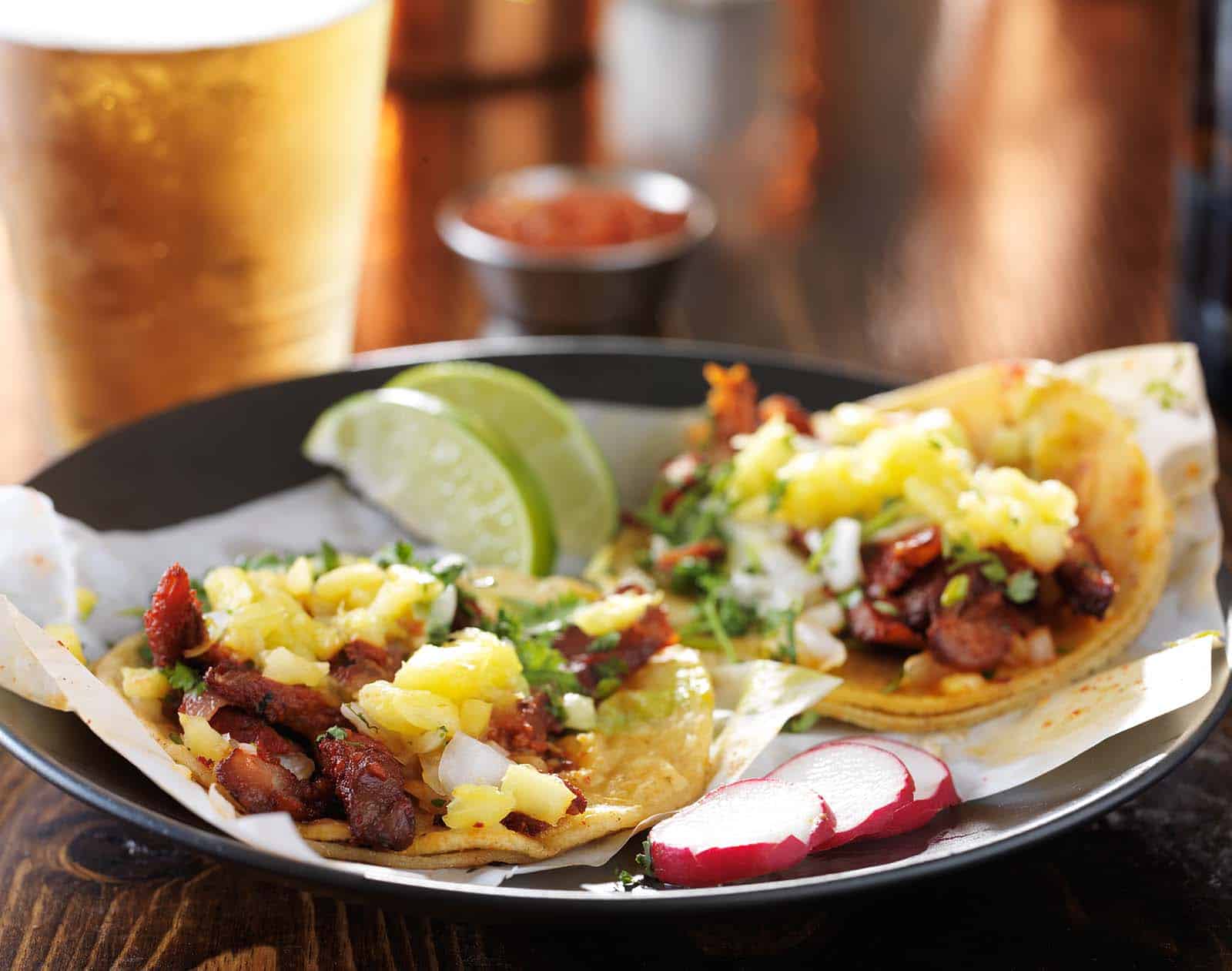 Tacos al pastor – Meksikolaisen katuruuan kuningas Levantista