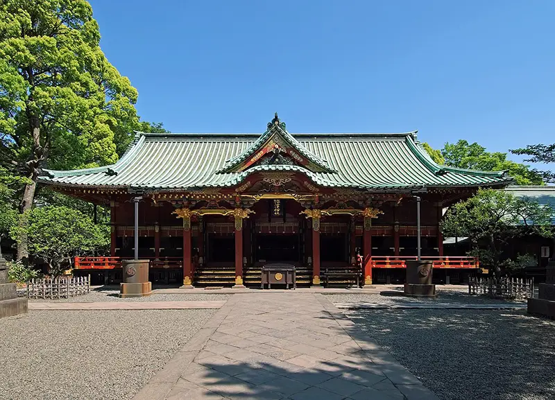 Nezu_Shrine_2010